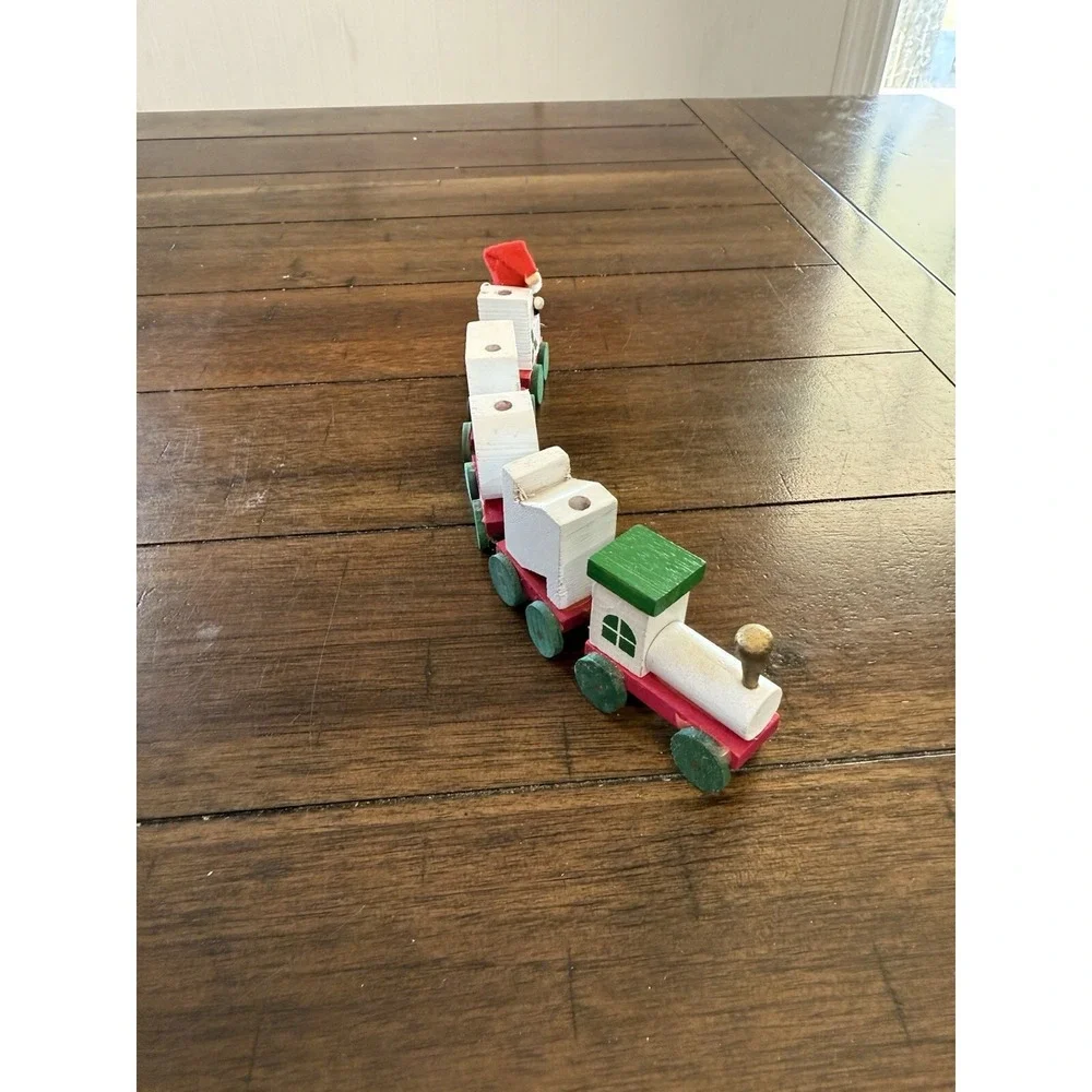 Wooden Ships add festive